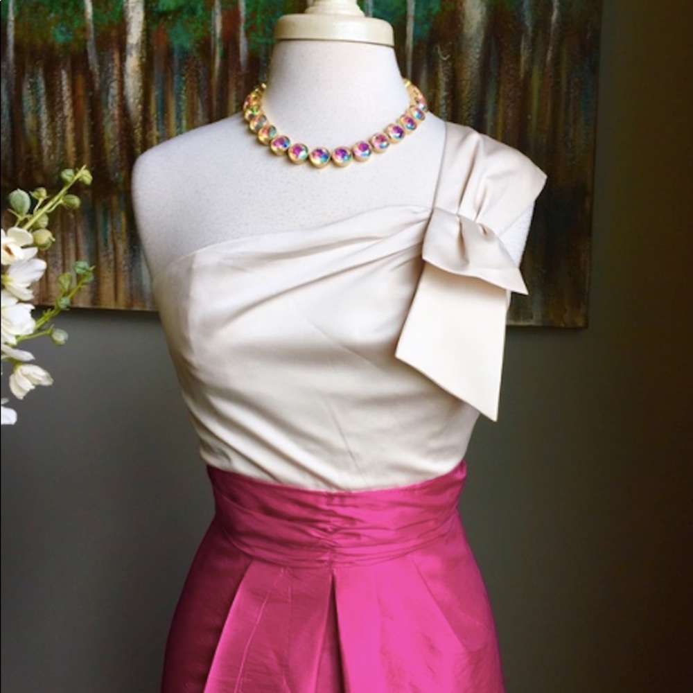Max&Cleo One Shoulder in Raspberry -Cocktail dress - Picture 3 of 6